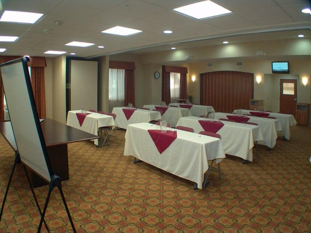 Comfort Suites Eugene Esterno foto