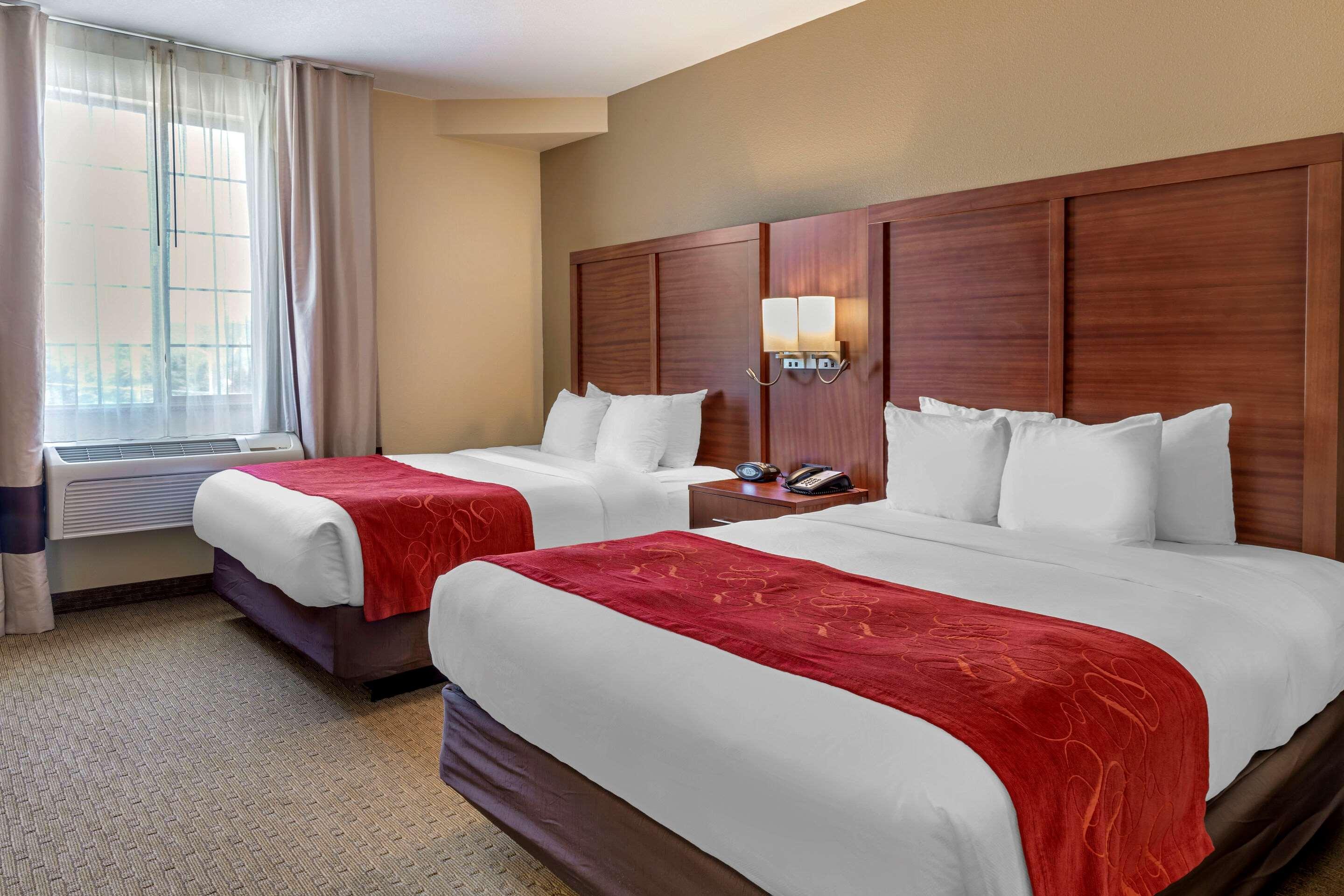 Comfort Suites Eugene Esterno foto