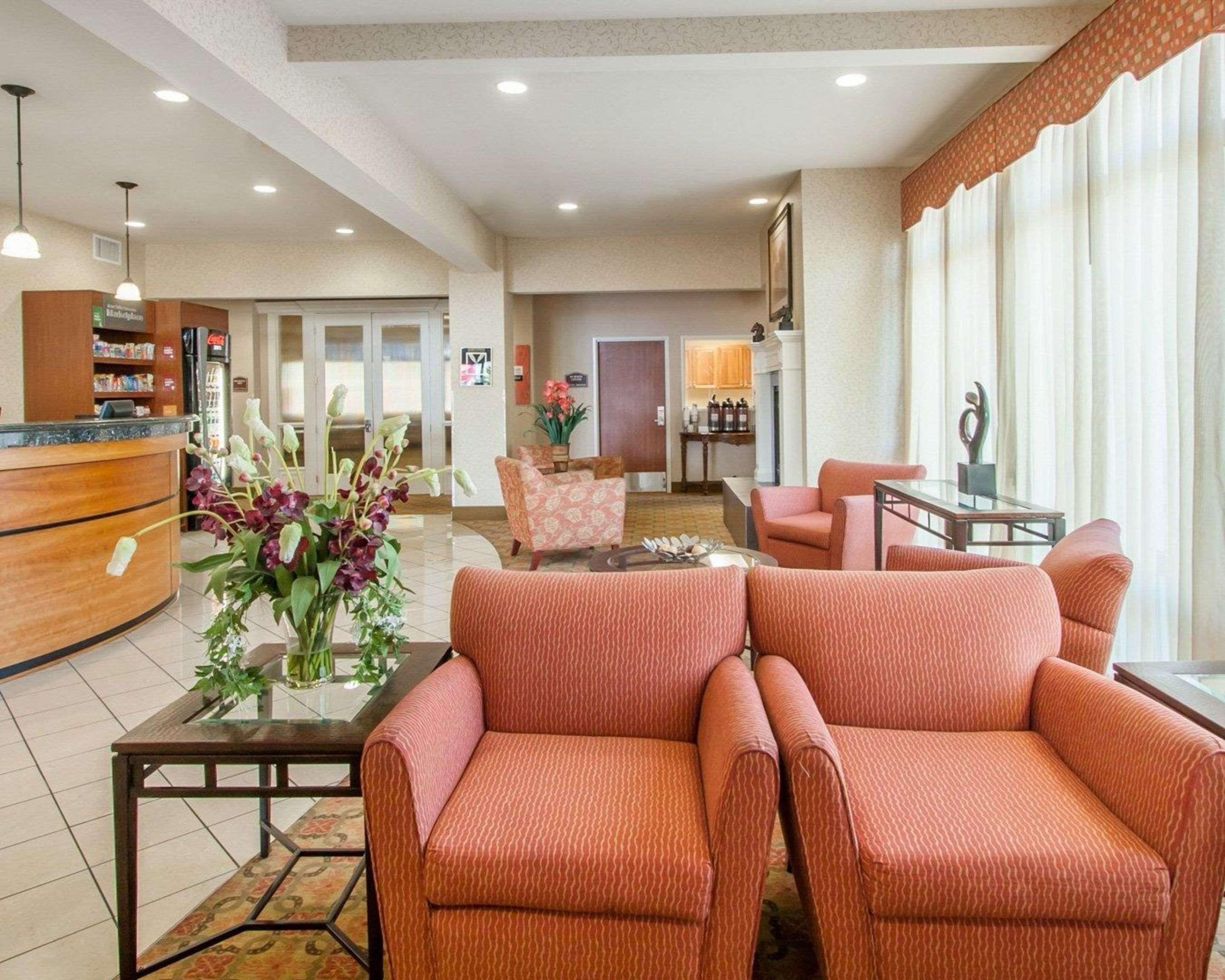 Comfort Suites Eugene Esterno foto